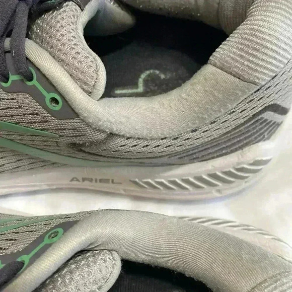 Brooks Ariel 20 Gray & Green Woman’s Running Tennis Shoes. Size 10. - Picture 15 of 16
